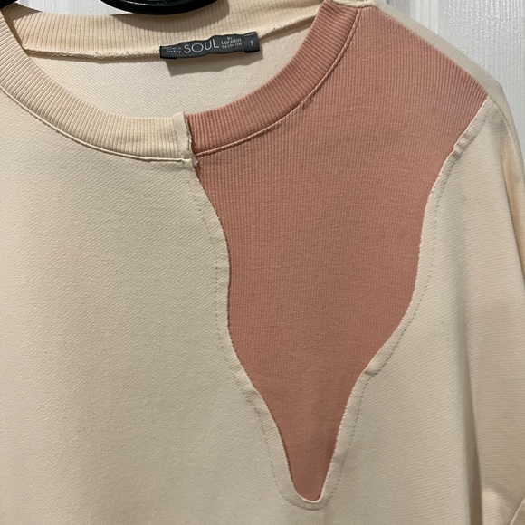 Colorblock Sweater Dress - Picture 2 of 6